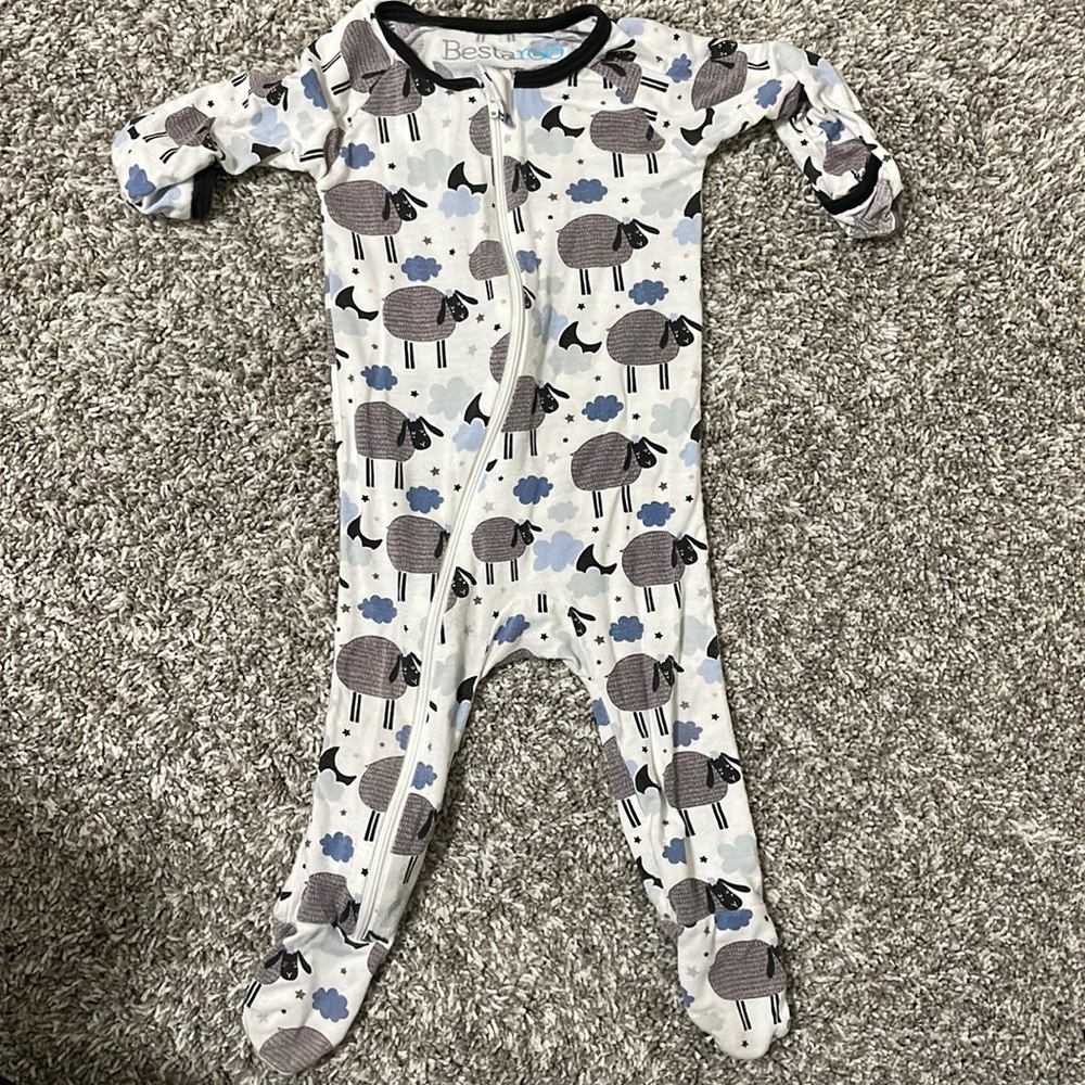 Bestaroo sheep footie